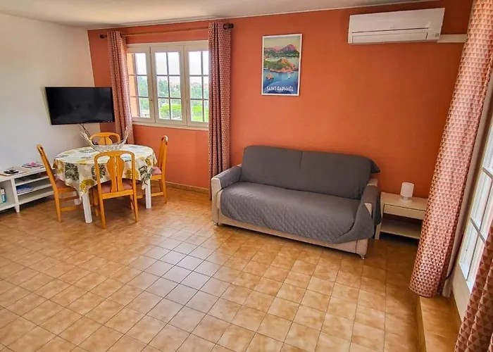 4 Guests Sea View Pool & Beaches 아파트