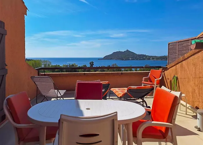 4 Guests Sea View Pool & Beaches