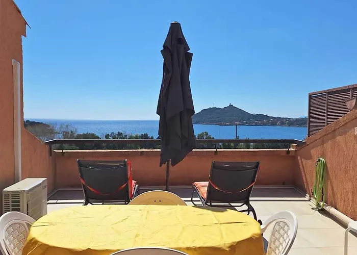 4 Guests Sea View Pool & Beaches 아파트